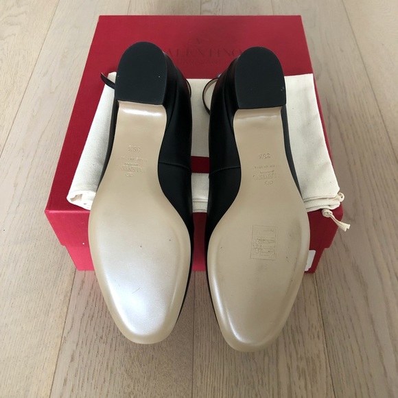 Valentino Garavani Tango Black Leather Low Heel Pumps - Picture 6 of 6
